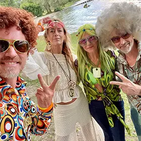 Friends - 01 - Galleria Personagi - Stefano Conte Parrucchiere Monza